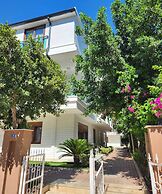 Lara Breeze Homes