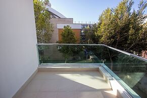 Lara Breeze Homes
