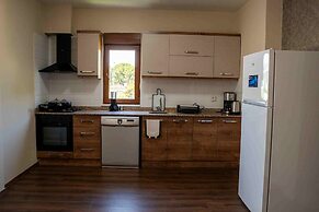 Lara Breeze Homes