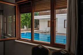 Lara Breeze Homes