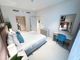 Infinity Pool and Beachfront Apartments - Seven Palm