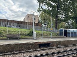 Modern 2 bed With Parking - Grand Exchange Bracknell