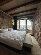 Be Still Alexa Smart Luxury Escape Adults Only