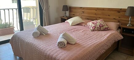 Green Grove Guest house