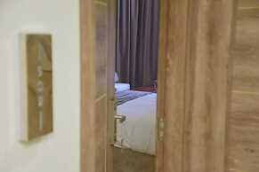 pyramids wonders hotel