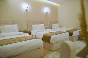 pyramids wonders hotel