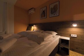 Urban Rooms