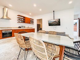 Amazing House With Private Pool in La Veleta