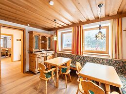 Farmhouse in Bramberg With Sauna & Ski Access
