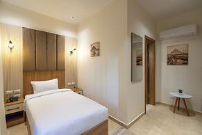 Mazar Pyramids Hotel