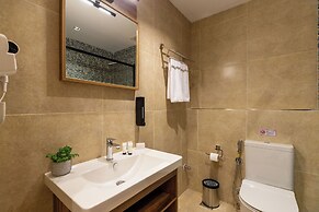 Mazar Pyramids Hotel