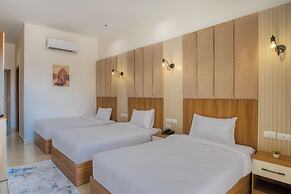 Mazar Pyramids Hotel