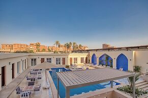 Mazar Pyramids Hotel