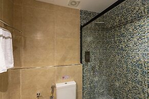 Mazar Pyramids Hotel