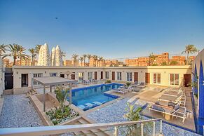 Mazar Pyramids Hotel
