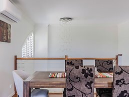 Beachside Escape by Cottonwood