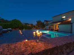 Charming Villa Peso