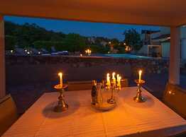 Charming Villa Peso