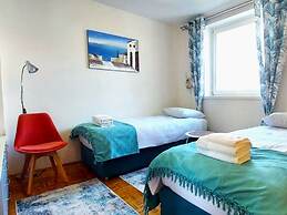 Charming Crikvenica Beachfront Apartment