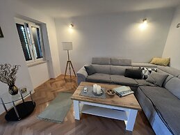 Elegant Lovran Apartment With Garden