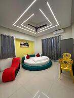 Hotel Yellow House