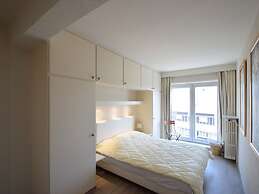 Sleek Apartment w/ Dual Terraces