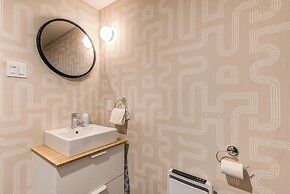 Quebec City 2 Bedroom Treasure