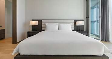 LCT Residence Y Collection