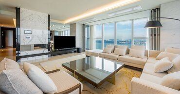 LCT Residence Y Collection
