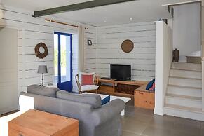 Comfortable Holiday Home With Enclosed Garden