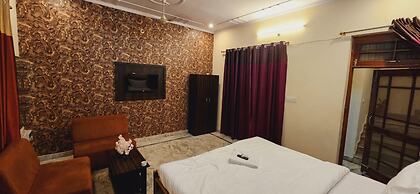 Goroomgo Prisha Stay Lucknow