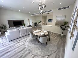 Tiara Residence - Sea View Apartments