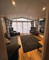 Tattershall Lakeside Lodge - Tranquil Retreat