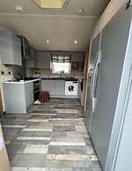 Tattershall Lakeside Lodge - Tranquil Retreat