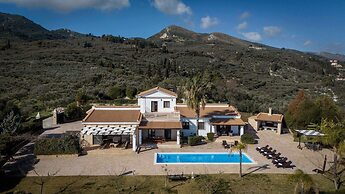 Olive Grove Luxurious Villa With Private Pool Est