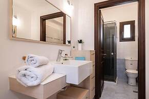 Olive Grove Luxurious Villa With Private Pool Est