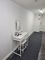Basement Apartment Near City Centre