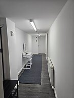 Basement Apartment Near City Centre