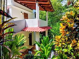 Alma Vida Hotel