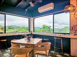Alma Vida Hotel