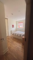 Lovely 2-bed Apartment -sleeps 5 & Parking