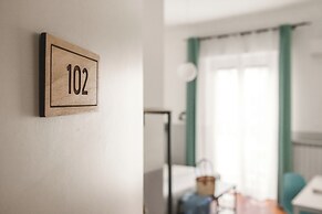 Dante Suites