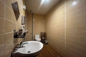 Noah’s Ark Cannabis Bar Restaurant Hostel