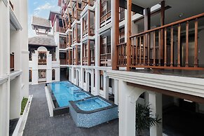 Akira Thaphae Hotel