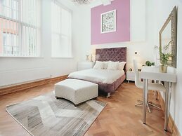 Outstanding Massive Apartment With Character