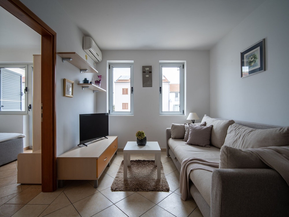 Rovinj Seaside Apartment for 3