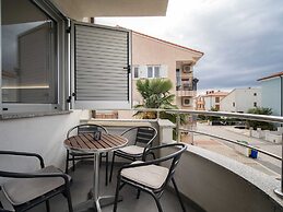 Rovinj Seaside Apartment for 3