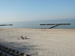 Apartment in Dziwnowek With Sea View
