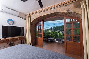 Charming 2BR Romantic Zone Private Pool