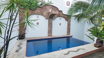 Charming 2BR Romantic Zone Private Pool